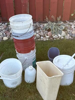 Lots of buckets