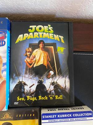 A BUNCH OF CLASSIC MOVIES ON DVD & VHS