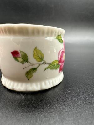 Lefton 1929 Porcelain Floral Napkin Ring Holders (6)