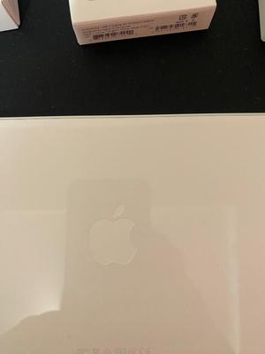Lot 15 WIRELESS APPLE KEYBOARD & MOUSE, HEAVY DUTY DELL COMPUTER BAG AND USB-C ADAPTERS