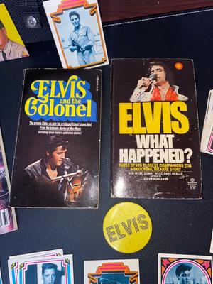 ELVIS PRESLEY TRADING CARDS, POCKET KNIFE, TV GUIDE, NOVELS AND MORE