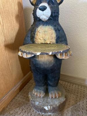 PORCELAIN WAITER BEAR AND BASKET