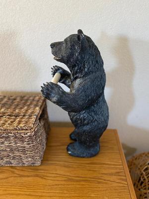 CHARMIN BATH TISSUE BEAR AND HINGED WICKER BOX