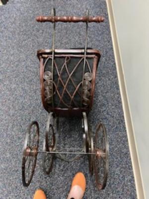 Antique Wicker Baby Doll Carriage