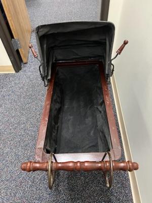 Antique Wicker Baby Doll Carriage