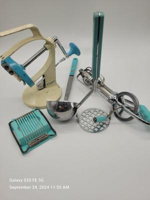 Vintage Mid-century Kitchenware