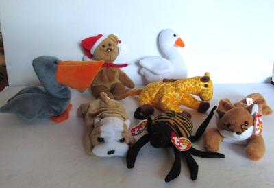 Lot of Older Beanie Babies