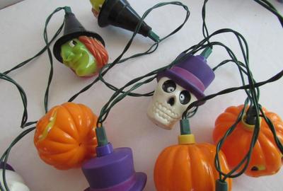 Novelty Halloween Light String, Works