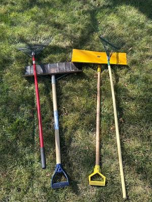 Rakes and shovels