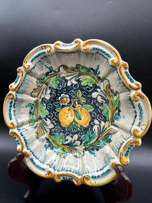 Signed VTG Sicilian CALTAGIRONE Hand Painted Pottery Dish