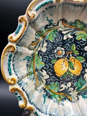 Signed VTG Sicilian CALTAGIRONE Hand Painted Pottery Dish