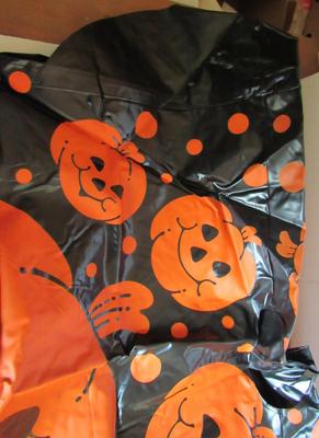 Older Vinyl Jack o Lantern Cape, Adult Size, Avon, 1991