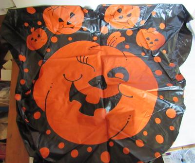 Older Vinyl Jack o Lantern Cape, Adult Size, Avon, 1991