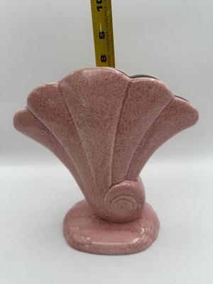 Vintage Red Wing Speckled Pink Shell Ceramic Vase USA #892 7.5"