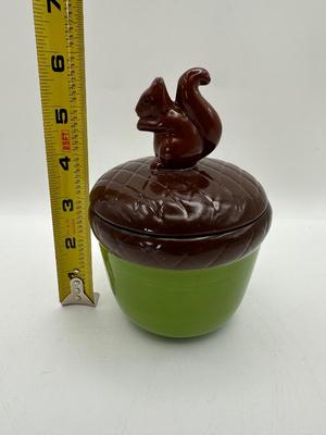 Pier 1 Ceramic Acorn Nesting Measuring Cup Set Green/Brown Squirrel Top