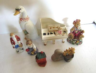 Misc Decorative Lot
