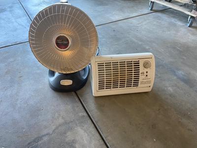 2 ELECTRIC HEATERS. THE PRESTO HEAT DISH AND A LAKEWOOD SPACE HEATER