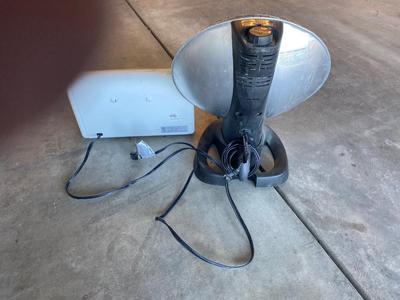 2 ELECTRIC HEATERS. THE PRESTO HEAT DISH AND A LAKEWOOD SPACE HEATER