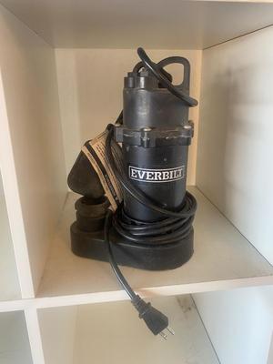EVERBILT 1/4HP SUBMERSIBLE PUMP 3450RPM