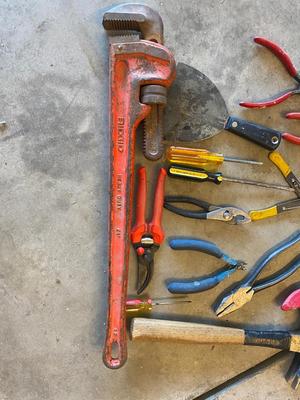RIGID 24” PIPE WRENCH, COUNTER TOP PORTABLE VICE. MAINLY PLIER TYPE TOOLS &MORE