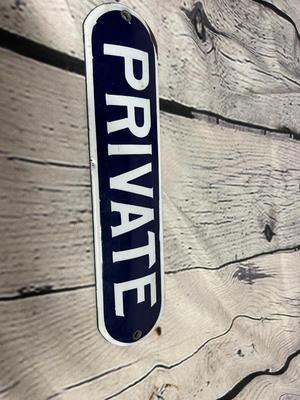 Old enamel, private sign
