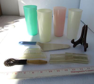 Older Retro Kitchenware Lot