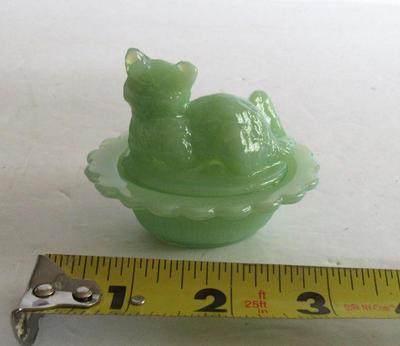 Older Mosser Glass Jadite Cat Covered Salt