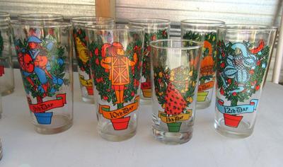 Older 12 Days of Christmas Glass Tumblers, Read Description