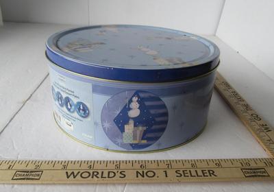 Nice 4 Pc Set Snowman Plates in Matching Tin, Sakura