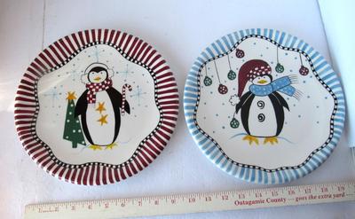 Pair Cute Penguin Christmas Plates