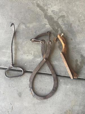 ANTIQUE HAND TOOLS