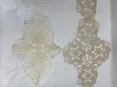 Lot 9 - Vintage Crocheted or Tatted Handmade Table Runner Country Cottage Decor