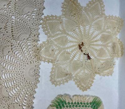 Lot 10 - Vintage Crocheted Handmade Table Mat & Doilies Country Cottage Decor
