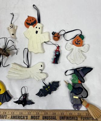 Vintage Lot of wooden Halloween Ornament Decorations - Ghosts, Bats, Spiders, etc