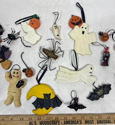 Vintage Lot of wooden Halloween Ornament Decorations - Ghosts, Bats, Spiders, etc