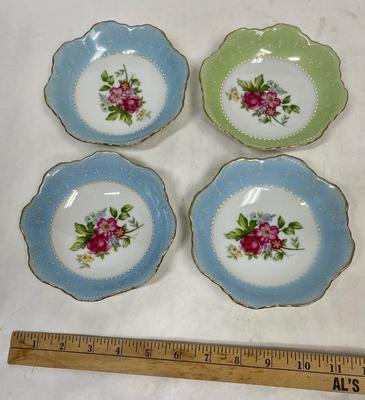 Set of 4 Vintage HHB Japan Hand Decorated Bone China Bowls