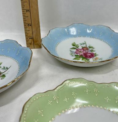 Set of 4 Vintage HHB Japan Hand Decorated Bone China Bowls