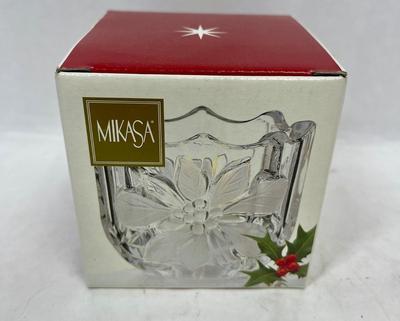 Mikasa Festive Poinsettia Candle Holder new in box