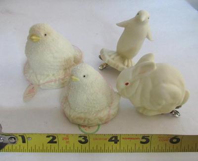 Vintage Dept 56 Chicks and 2 Christmas Clip-on Ornaments