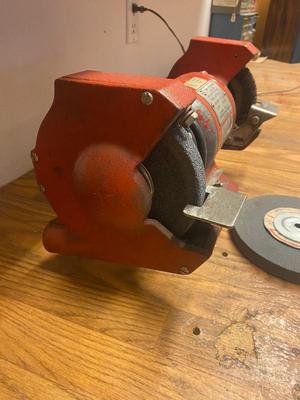 INGERSOL-RAND BENCH GRINDER MODEL 65-700B