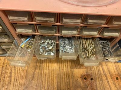 BUNCHES AND BUNCHES OF HANDY HARDWARE/FASTENERS