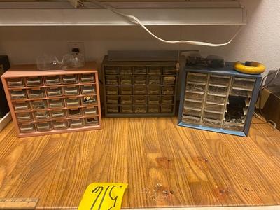 BUNCHES AND BUNCHES OF HANDY HARDWARE/FASTENERS