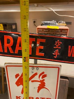 VINTAGE FLOOR LAMP, FOLDING TABLE & SIGN FOR KARATE PARKING/WAY