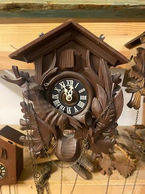 HUGE LOT OF COOKOO CLOCKS FOR PARTS OR REPAIR
