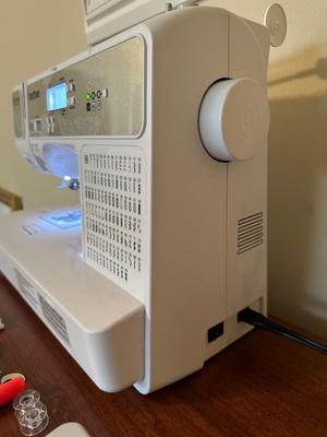 BROTHER Computerized Sewing and Quilting SQ9185