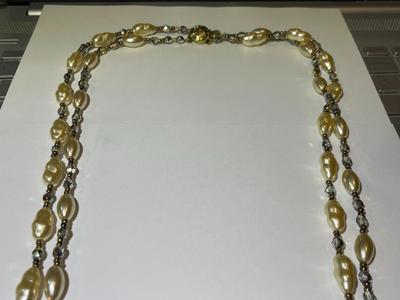 Vintage Double Strand 28" Faux Freshwater Pearls & Aurora Borealis Style Beads Fashion Necklace in VG Preowned Condition.