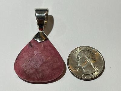 Beautiful DTR Jay King Signed Pink Rhodolite Sterling Silver Pendant in New Never Worn Condition.