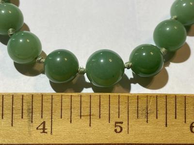 Vintage Large Jade/Jadeite Knotted Bead Necklace 20" Long in Good Preowned Condition as Pictured.