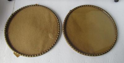 Vintage Framed Sillouhette Pics and Old Metal German Round Frames