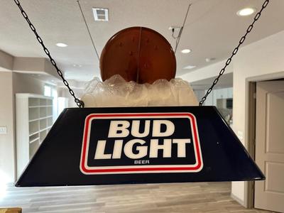 BUD LIGHT POOL TABLE LIGHT